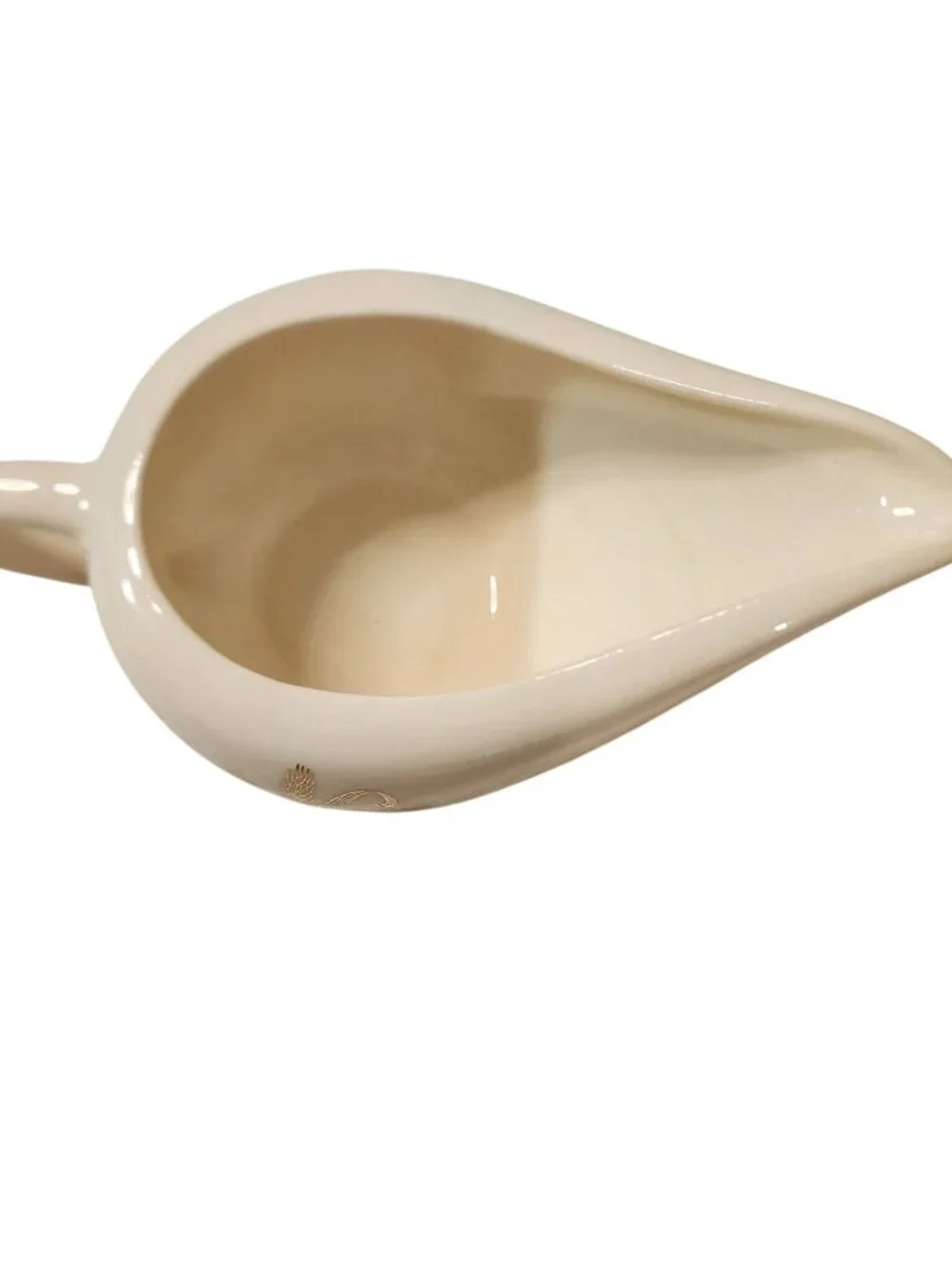 Unmarked USA Gravy Boat vintage, with golden wheat and fleur